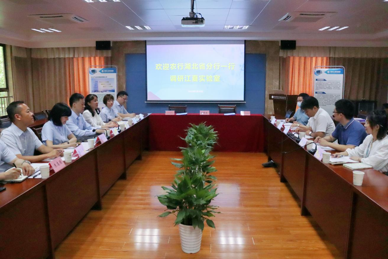 1.签约.jpg